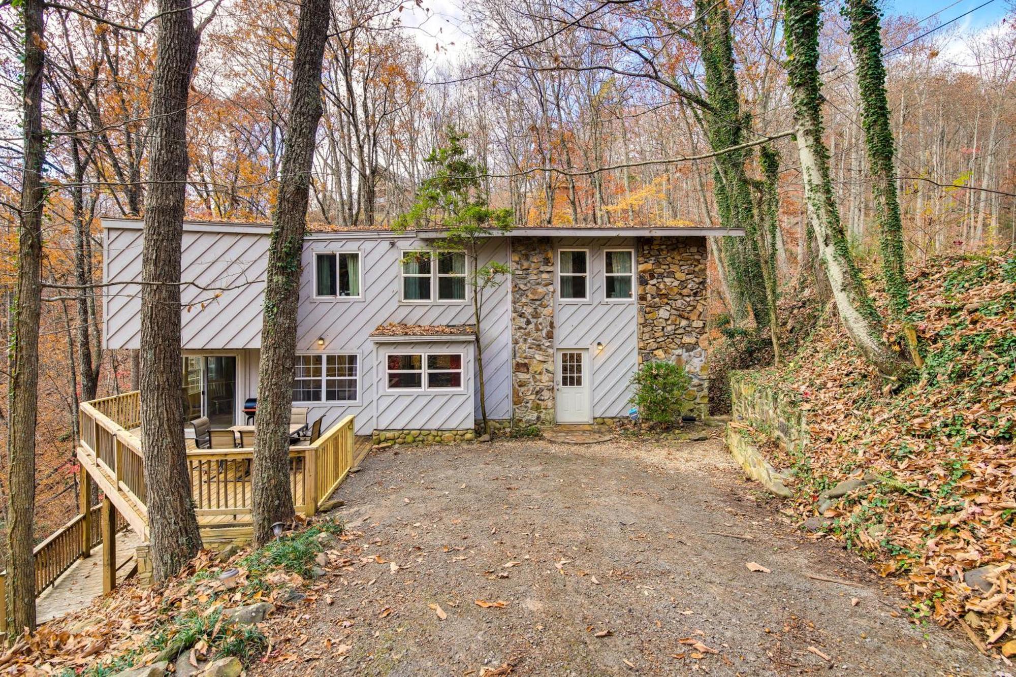 Updated Cobbly Nob Resort Home With Hot Tub! Gatlinburg Exterior photo