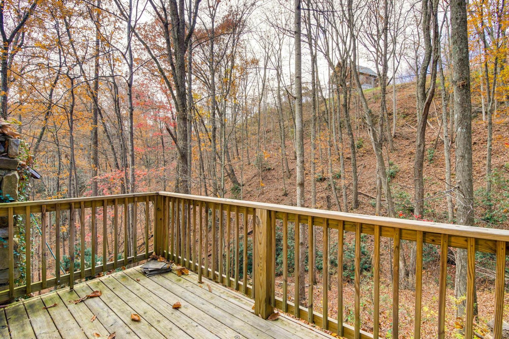 Updated Cobbly Nob Resort Home With Hot Tub! Gatlinburg Exterior photo